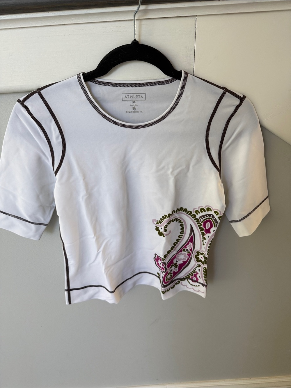 Athleta White Short-Sleeve Paisley Accent Performance Tee,